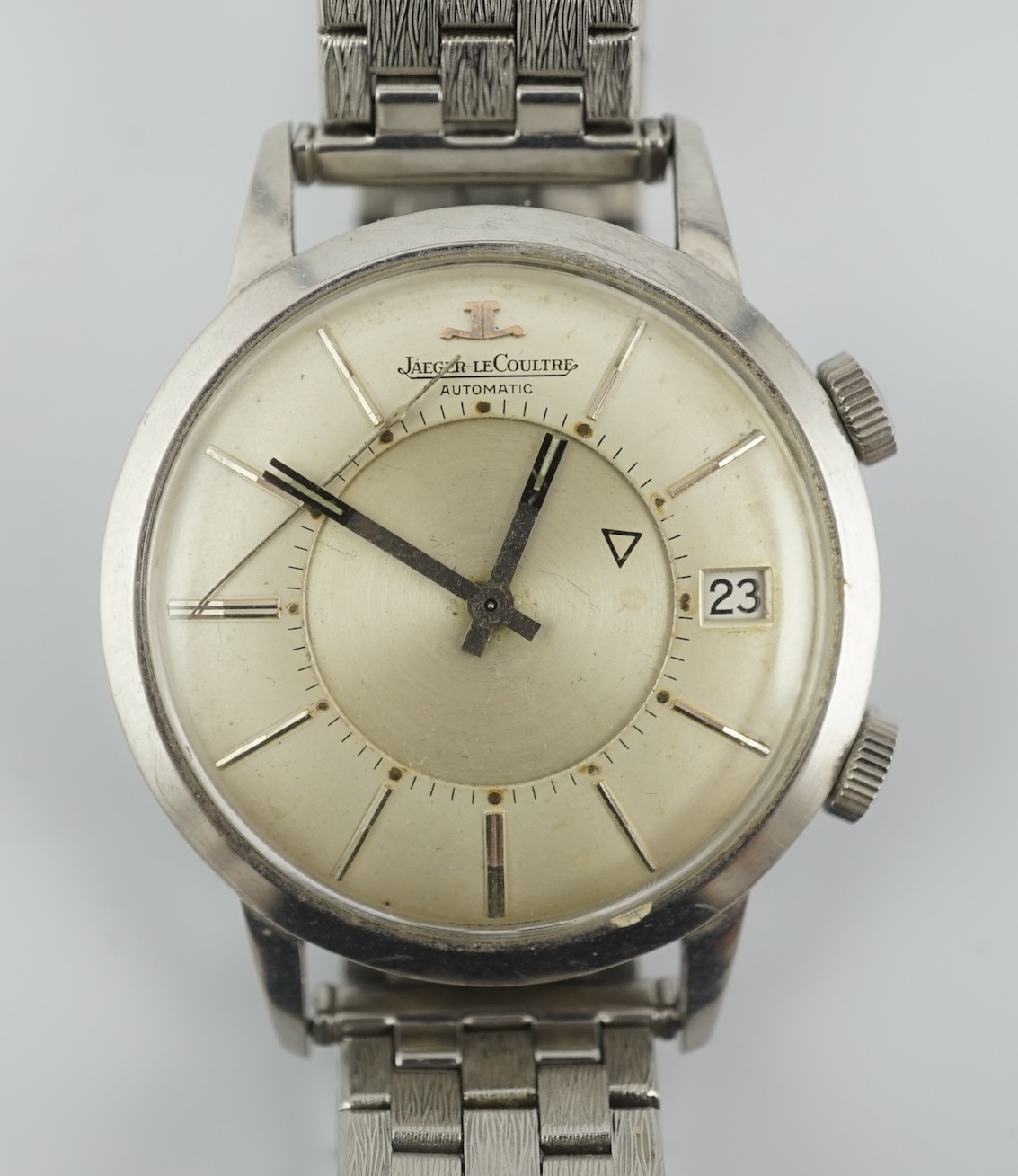A gentleman's stainless steel Jager LeCoultre Memovox automatic alarm date wrist watch